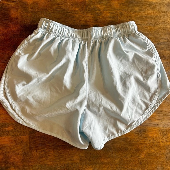 Nike Dri-FIT running Shorts (2) and Leggings (1) size small bundle of 3 - Picture 3 of 11